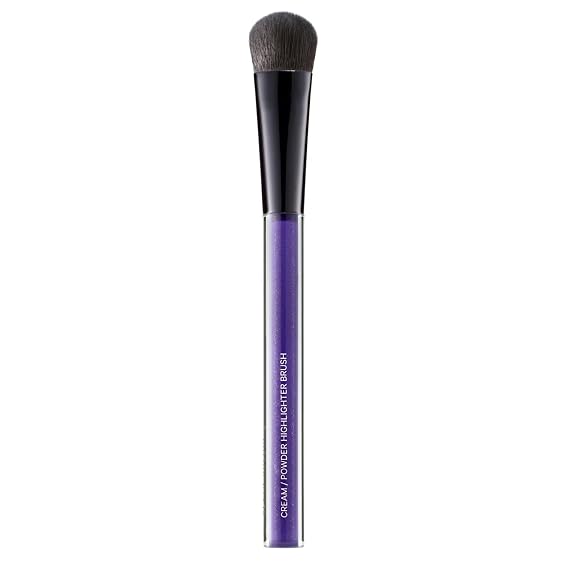 Kevyn Aucoin Cream/Powder Highlighter Brush: Works with cream & powder formulations for soft-focus, diffused finish. Domed brush head with tapered edges adapts to face's natural curves. Easy use.