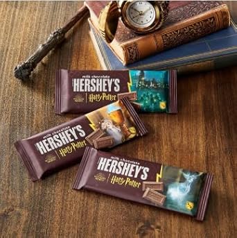 Hershey's Harry Potter Milk Chocolate Bar 43g 3 Pack, Imported USA Candy, Creamy Wizarding World Chocolate Treat with Hogwarts & Golden Snitch Wrapper, Gifting for Harry Potter Fans
