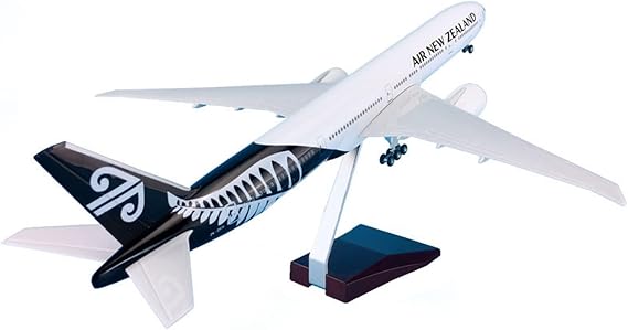 1:157 47cm with Wheels Airplane ABS and Alloy Aircrafts Boeing B777-300 Air New Zealand Plane Model Playkits