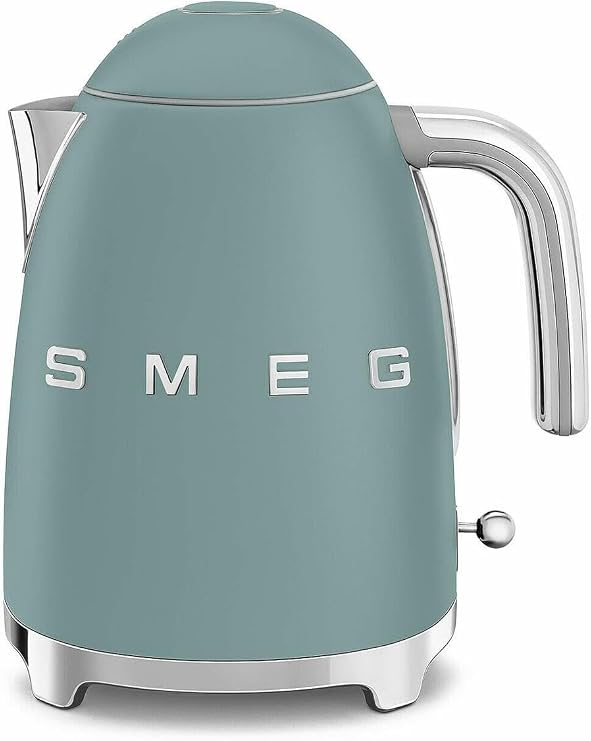 Smeg KLF03EGMEU Kettle Emerald Green, Aesthetics Style of the 50s