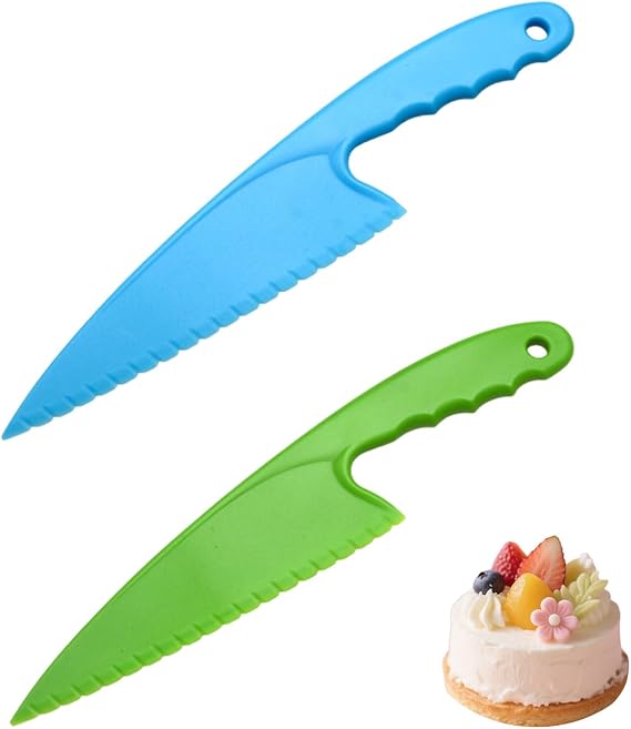 Plastic Serrated Cake Knife Salad Lettuce Knife Bread Pie Pastry Cutter Server Leveller Kitchen Baking Tool （2 Pieces）(Blue and Green)