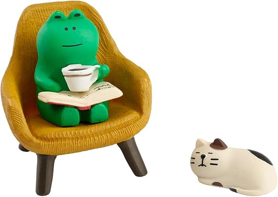 Tabanzhe Mini Cat Frog Figurines 3PCS, Funny Tiny Frog Cat Statues with Mini Sofa, Cute Miniature Frogs Cats Ornaments, Small Desk Decorations Accessories for Home Office Bookshelf Fairy Garden Decor