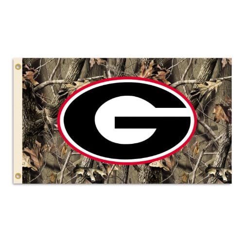 GEORGIA BULLDOGS 3 Ft. x 5 Ft. flag wgrommets - Realtree Camo Background