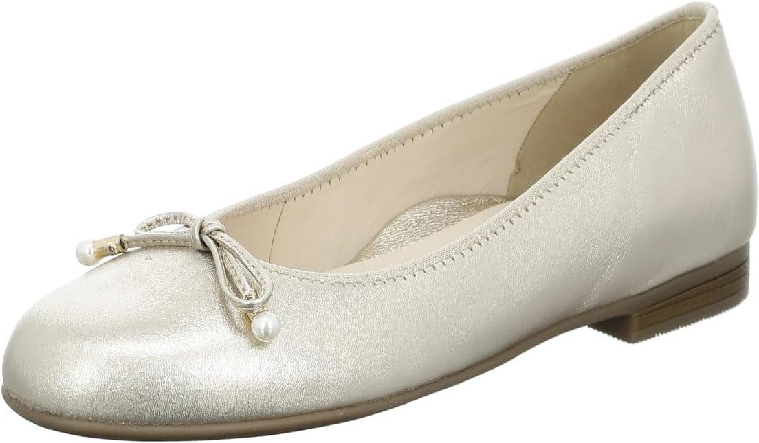ARA Women's Bari Ballet Flats