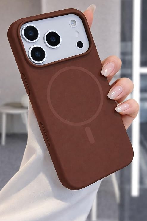Coverzone İphone 17 Pro ile Uyumlu Kadife İç Yüzeyli Premium Silikon Kılıf MagSafe ile Uyumlu Kablosuz Şarj Destekli Darbe Emici Yumuşak Dokulu Koruma Tasarımlı Telefon Kılıfı Kahverengi