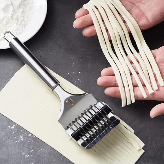 Stainless Steel Noodle Cutter and Lattice Roller - Pasta Spaghetti Maker, Handheld Dough Cutter, Pressing Machine for Kitchen Cooking Tools
