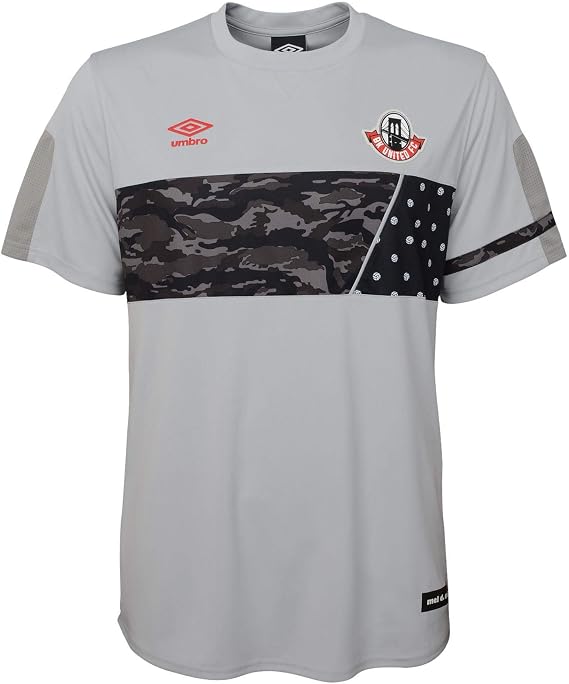 Umbro mens Football