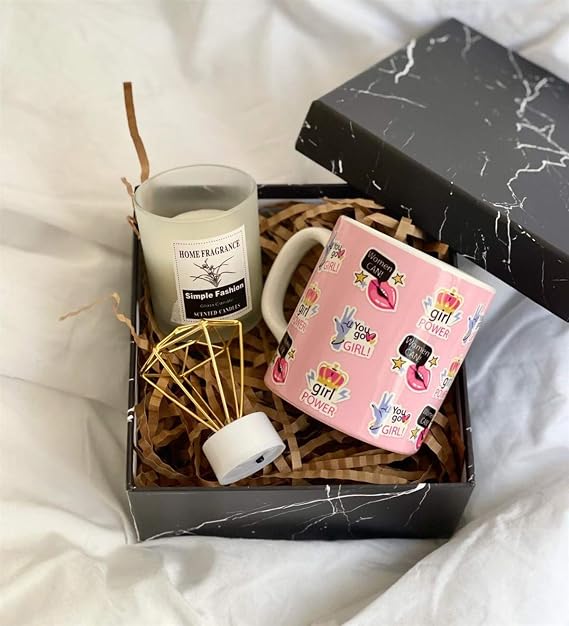 giftmoda Özel Kutulu Woman Can Tasarımlı Kupa Kokulu Cam Mum Ve Mini Elmas Lamba Hediye Seti