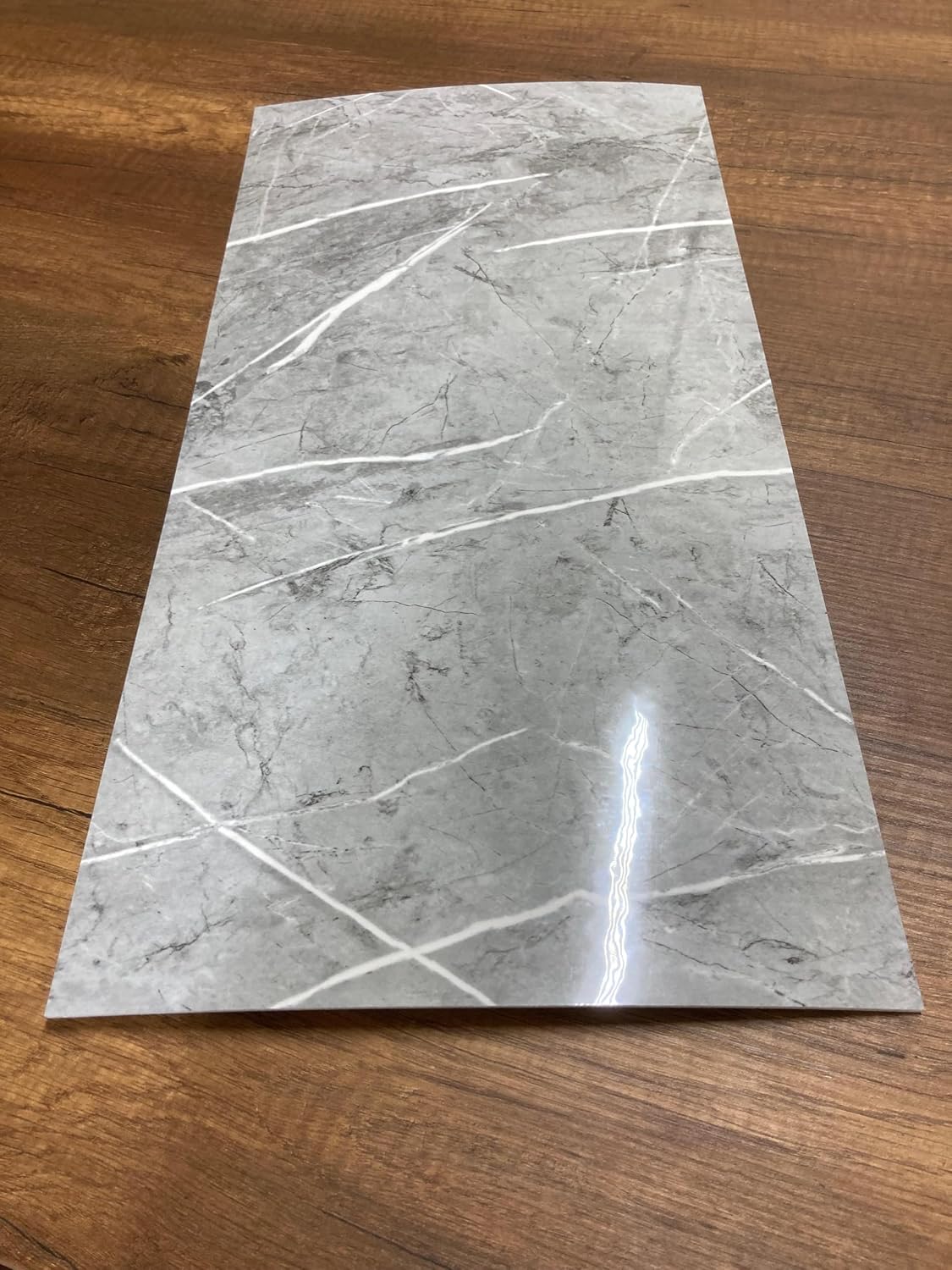 UKAB DEKOR Kendinden Yapışkanlı Esnek Köpük Beyaz Pvc Mermer Panel 60x30 cm Banyo WC Mutfak Gri 60 x 30