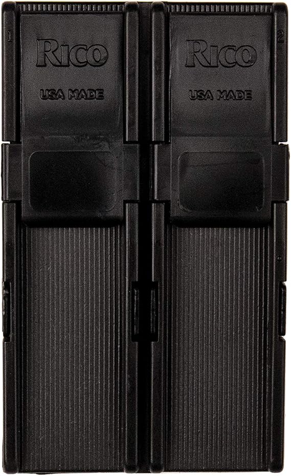 DAddario Reed Guard IV - Sax & Clarinet Reed Case - Fits Reeds for Bb Clarinet, Soprano Sax, Alto Sax