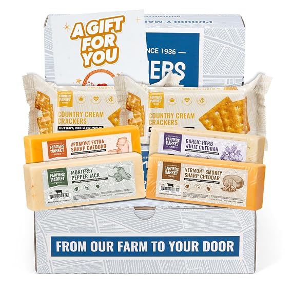 Farmers Market Cheddar, Pepper Jack & Crackers - Wisconsin Cheese Gift Set