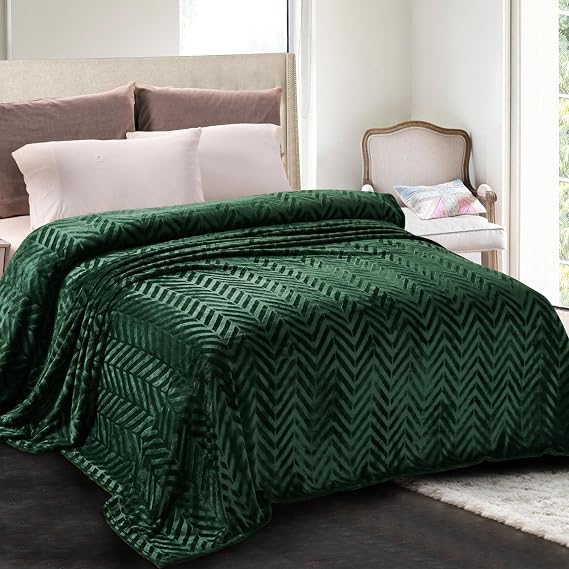 Whale Flotilla Flannel Fleece Queen Size Blanket for Bed, 230x230 CM