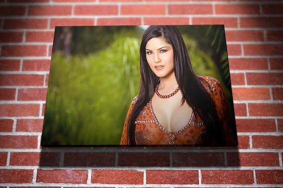 Sunny Leone Bollywood Actress Gallery Framed Canvas Art Picture Print