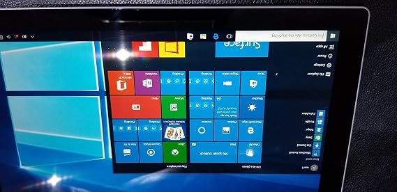 Microsoft Surface Pro 3 Tablet (12", 256 GB, 8GB RAM, intel i5-4300U 1.9GHz, 5MP Camera, Media Card Reader, Windows 10)